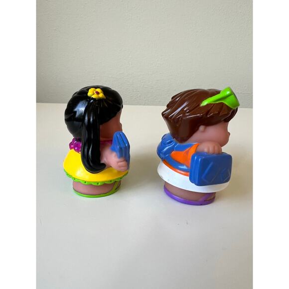Fisher-Price Little People Vacation Travel Beach 2 Figure Lot 2008 - Picture 4 of 5